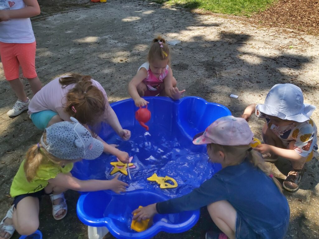 Wasserspiele im Kindergarten | Unsere Schule